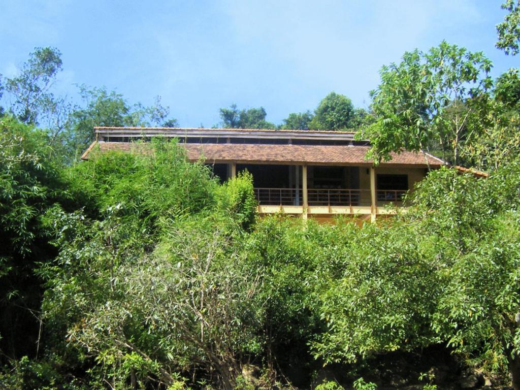 Forest Floor Lodge Cat Tien Exterior photo